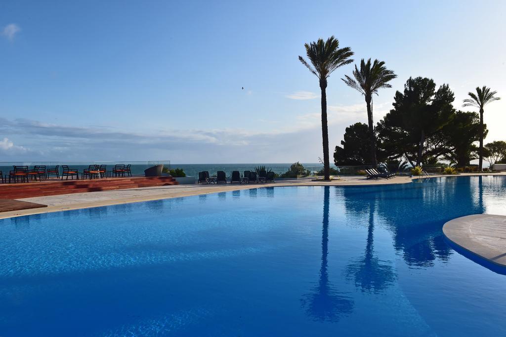 Pestana Alvor Praia Premium Beach & Golf Resort Luaran gambar A swimming pool in Tunisia